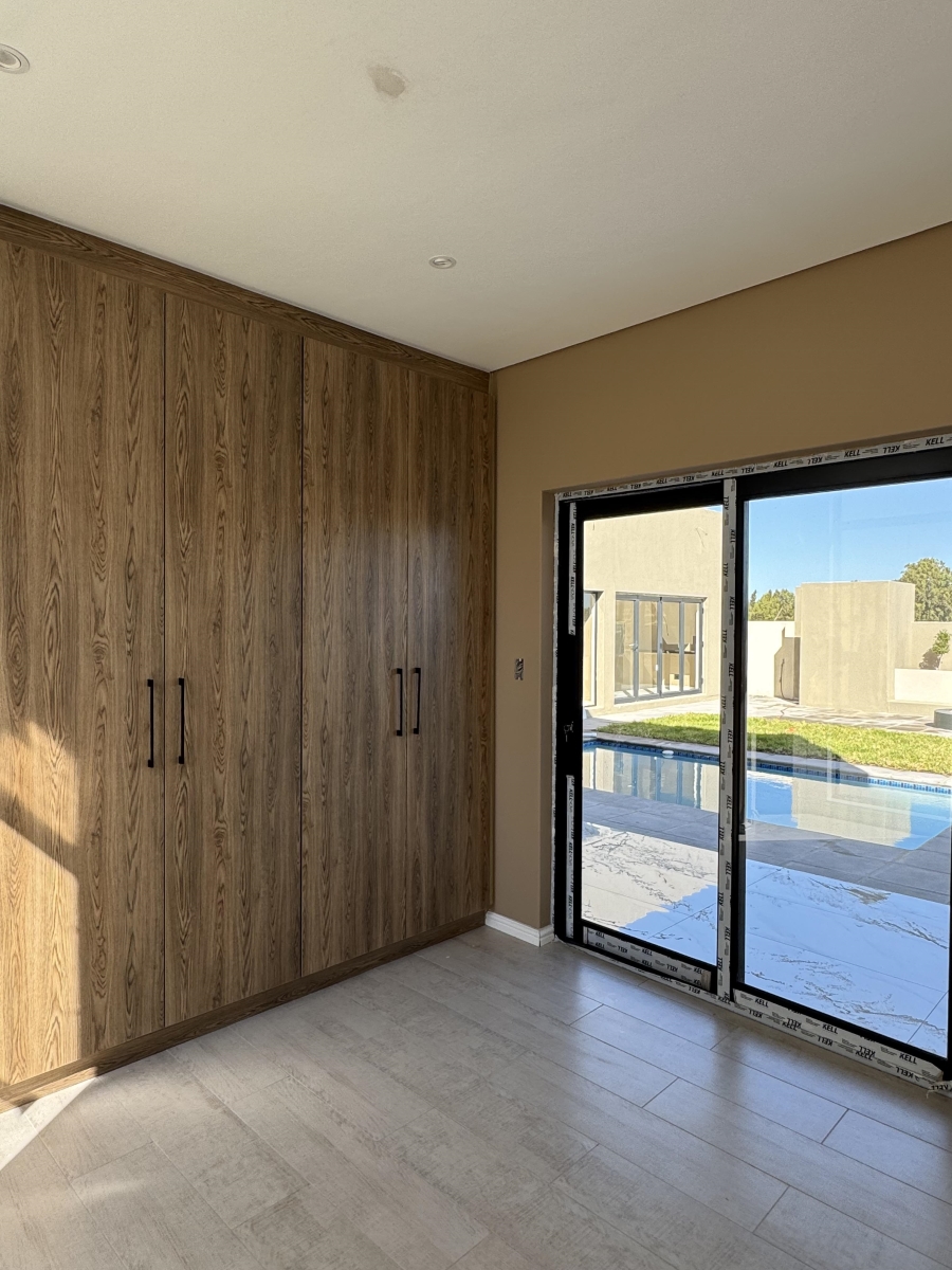 4 Bedroom Property for Sale in Sandown Western Cape